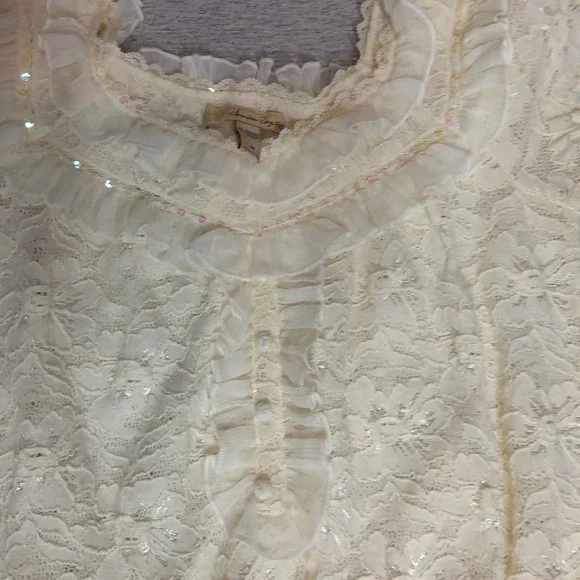 American Rag-Cie Ivory Floral Lace top Nylon/Spandex Medium Sequins, Ruffles - Picture 2 of 8
